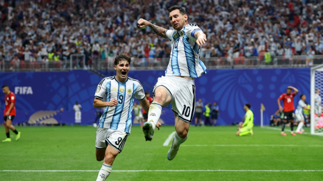 World Cup 2026: Argentina lội ngược dòng trước Ai Cập để giành vé đi tiếp