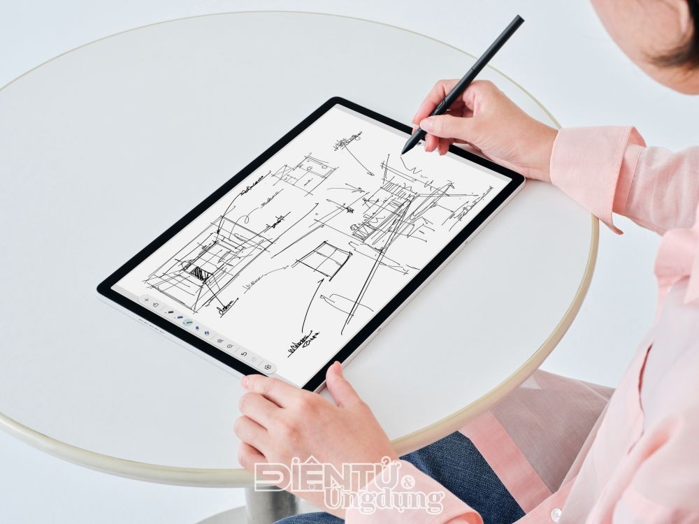 Wacom mở bán MovinkPad Pro 14, giá 24,9 triệu đồng