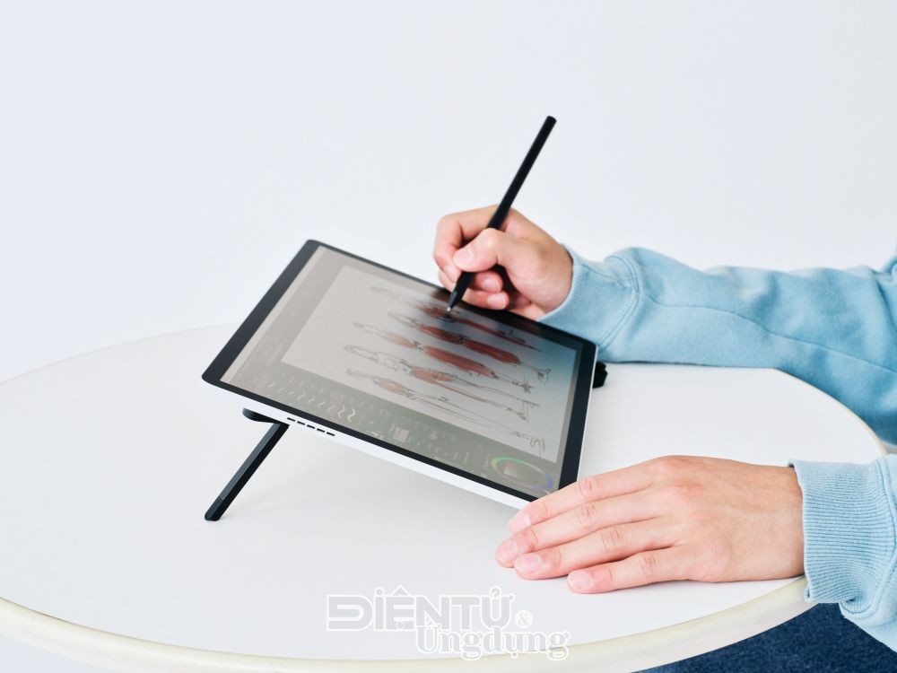 Wacom mở bán MovinkPad Pro 14, giá 24,9 triệu đồng