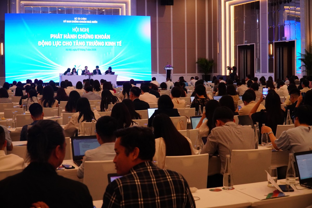 Chuỗi Hội nghị 'Phát hành chứng khoán - Động lực cho tăng trưởng kinh tế' lan tỏa các quy định mới tới cộng đồng doanh nghiệp