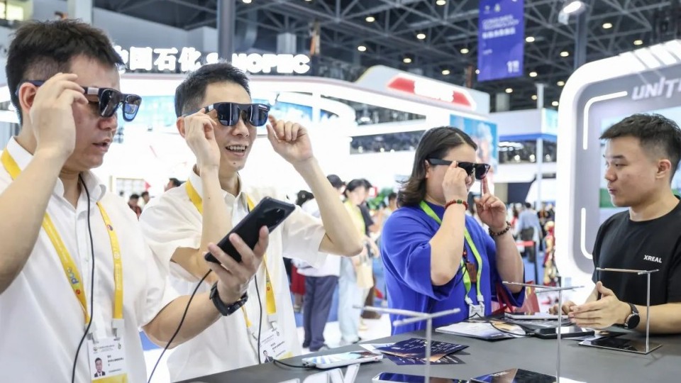 Cựu lãnh đạo Apple đặt cược Thâm Quyến sẽ tạo ra Apple mới