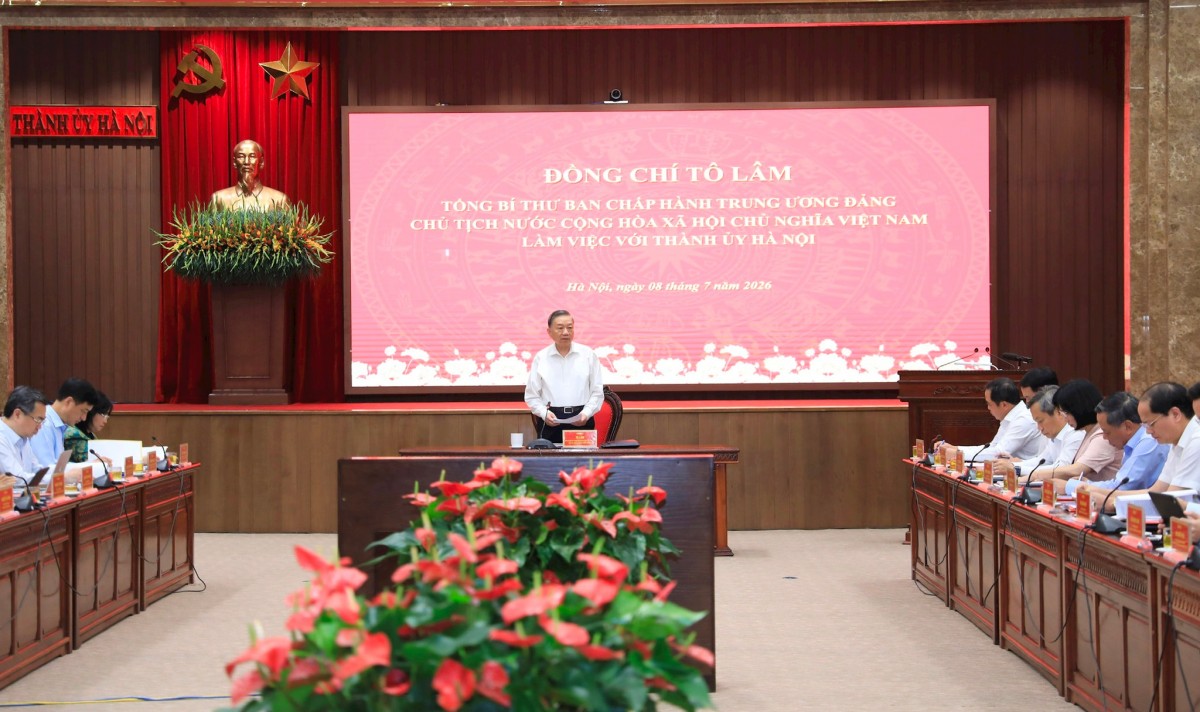 Tổng Bí thư, Chủ tịch nước Tô Lâm chủ trì buổi làm việc với Ban Thường vụ Thành ủy Hà Nội. (Ảnh: hanoimoi.vn)