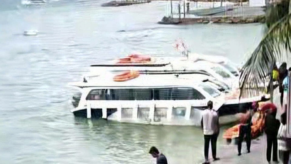 Bộ Xây dựng phát lệnh khẩn siết an toàn giao thông đường thủy trên toàn quốc