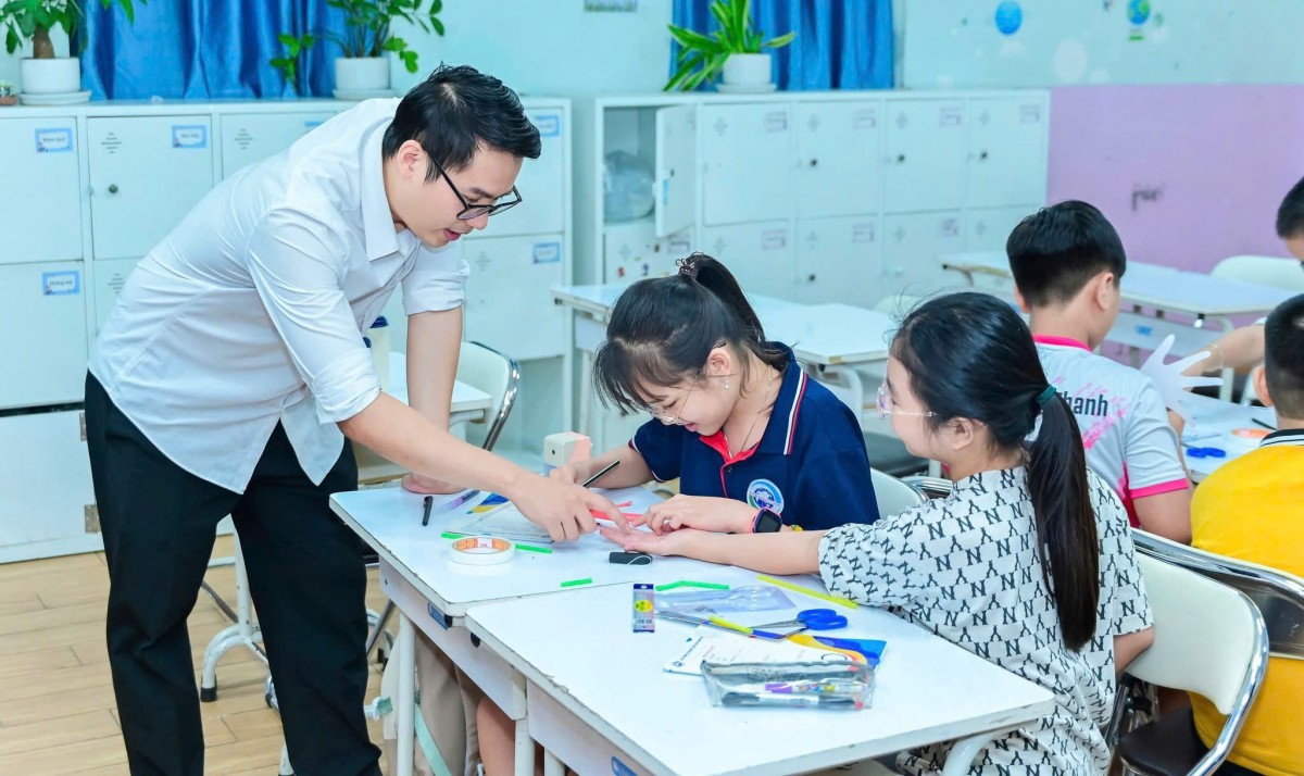 Trước ngày khai giảng: Hoàn tất điều chuyển giáo viên đến từng xã, từng trường