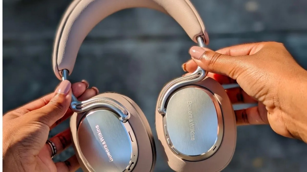 So sánh tai nghe không dây Sony 1000X The Collexion và Bowers Wilkins Px8 S2 So sánh tai nghe không dây Sony 1000X The Collexion và Bowers Wilkins Px8 S2