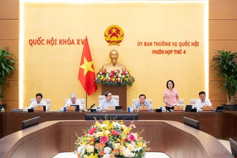 Đưa xuất bản trở thành ngành kinh tế - công nghệ là mục tiêu trọng tâm của Dự án Luật sửa đổi, bổ sung một số điều của Luật Xuất bản được Ủy ban Thường vụ Quốc hội cho ý kiến tại Phiên họp thứ 4.