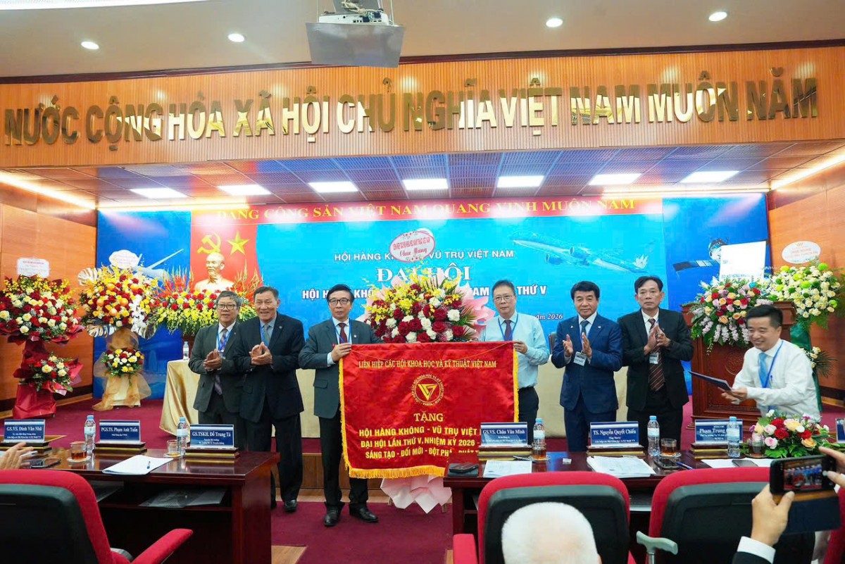 PGS.TS. Phạm Ngọc Lãng tiếp tục được bầu làm Chủ tịch Hội Hàng không - Vũ trụ Việt Nam PGS.TS. Phạm Ngọc Lãng tiếp tục được bầu làm Chủ tịch Hội Hàng không - Vũ trụ Việt Nam