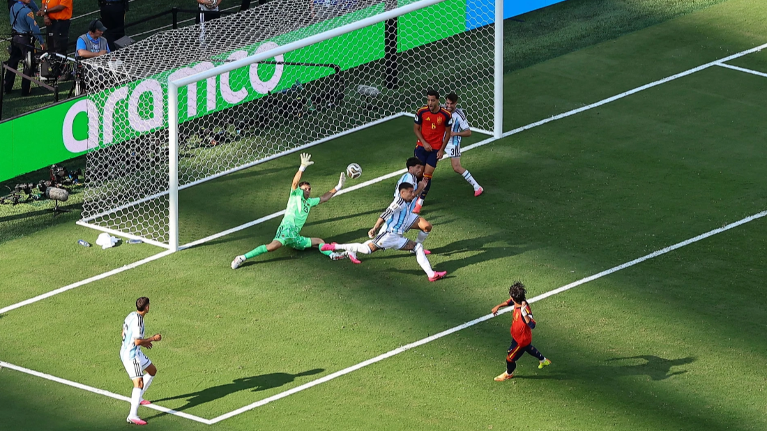 Chung kết World Cup 2026: Ferran Torres ghi bàn thắng duy nhất đưa Tây Ban Nha lên chức vô địch. Chung kết World Cup 2026: Ferran Torres ghi bàn thắng duy nhất đưa Tây Ban Nha lên chức vô địch.