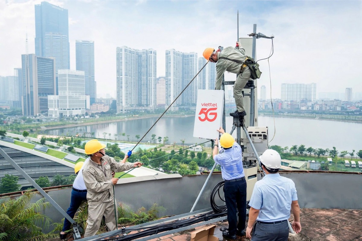 Cùng với sự gia tăng mạnh của lưu lượng dữ liệu di động, nhu cầu kết nối tốc độ cao phục vụ trí tuệ nhân tạo (AI), Internet vạn vật (IoT), sản xuất thông minh, đô thị thông minh và các dịch vụ số ngày càng lớn. (Ảnh minh họa) Cùng với sự gia tăng mạnh của lưu lượng dữ liệu di động, nhu cầu kết nối tốc độ cao phục vụ trí tuệ nhân tạo (AI), Internet vạn vật (IoT), sản xuất thông minh, đô thị thông minh và các dịch vụ số ngày càng lớn. (Ảnh minh họa)
