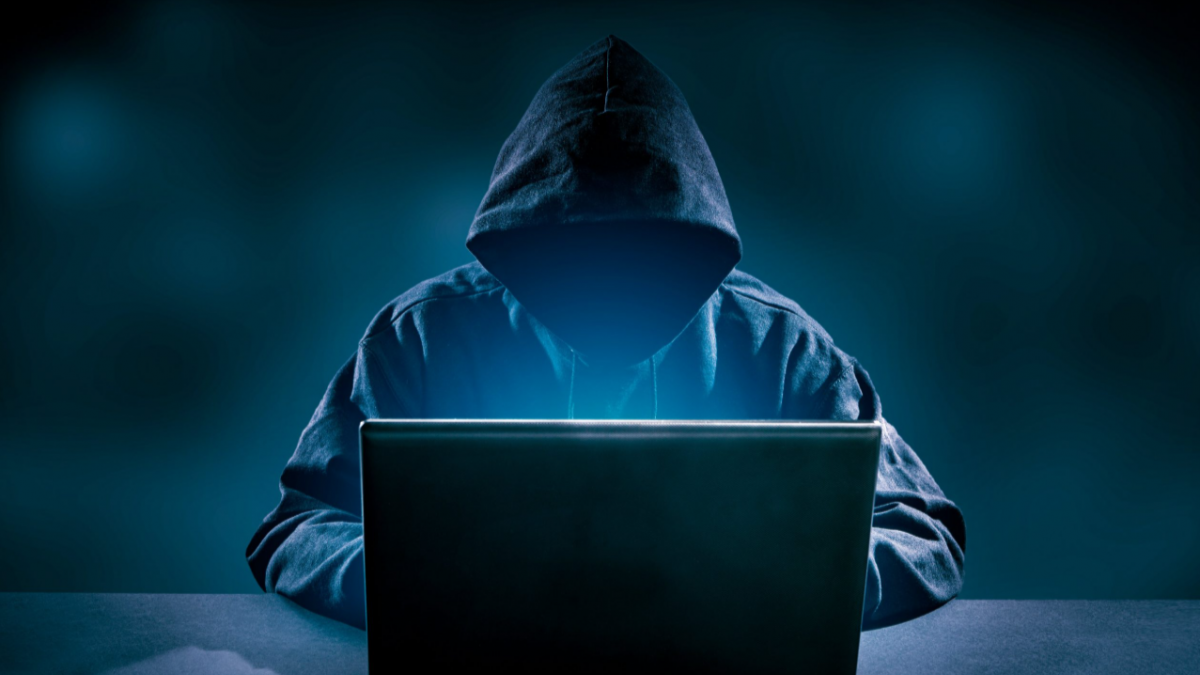 Hé lộ cách thức hacker đột nhập máy chủ AI bằng một chiếc ăng-ten