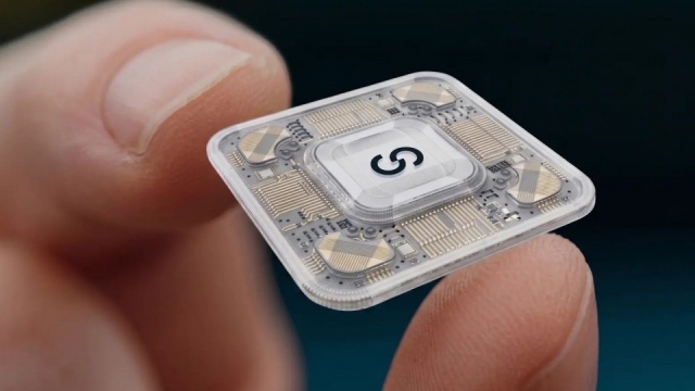 Máy tính lượng tử kim cương đầu tiên vượt mốc 100 qubit ra mắt tại Đức