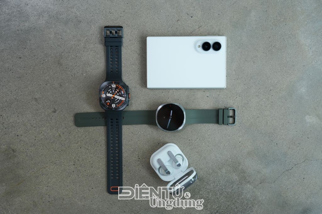Samsung ra mắt Galaxy Watch Ultra2 và Galaxy Watch9, giá bán từ 9,99 triệu đồng