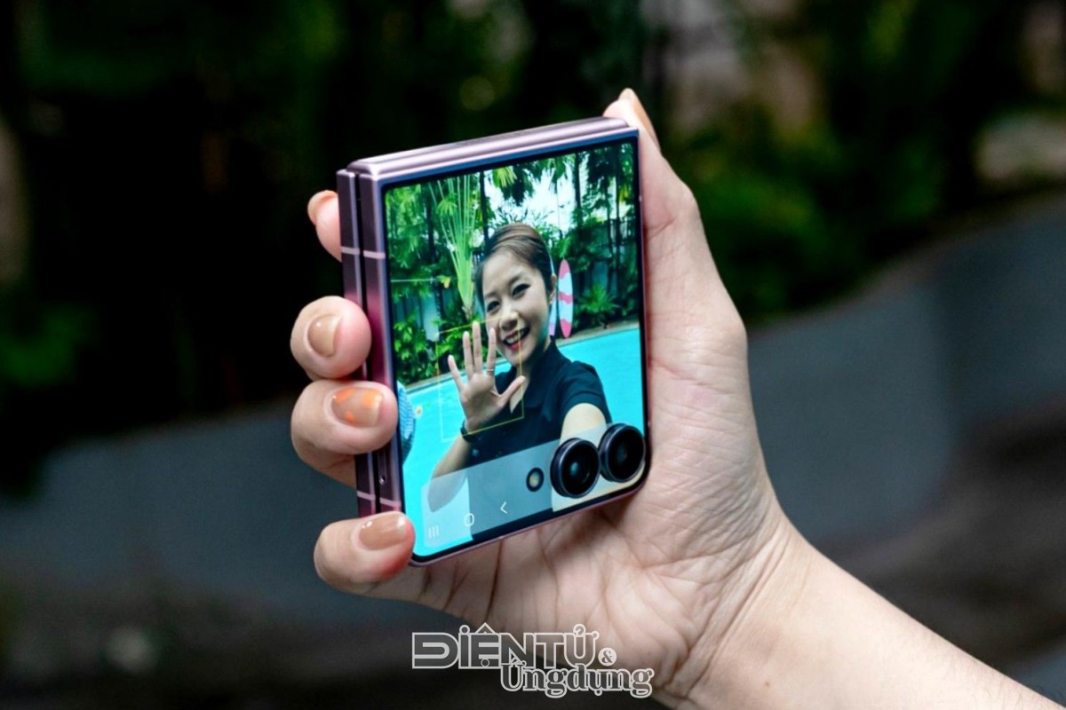 Galaxy Z Flip8