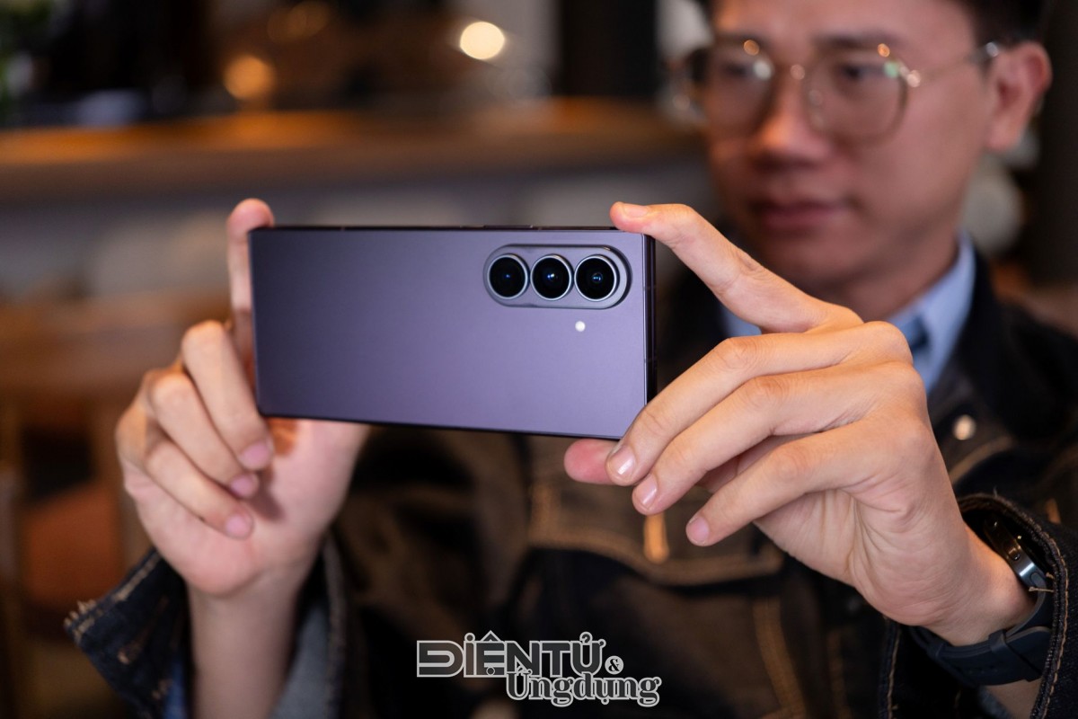 Galaxy Z Fold 8 Ultra ra mắt với chip mới, camera 200MP và giá từ 52,99 triệu đồng