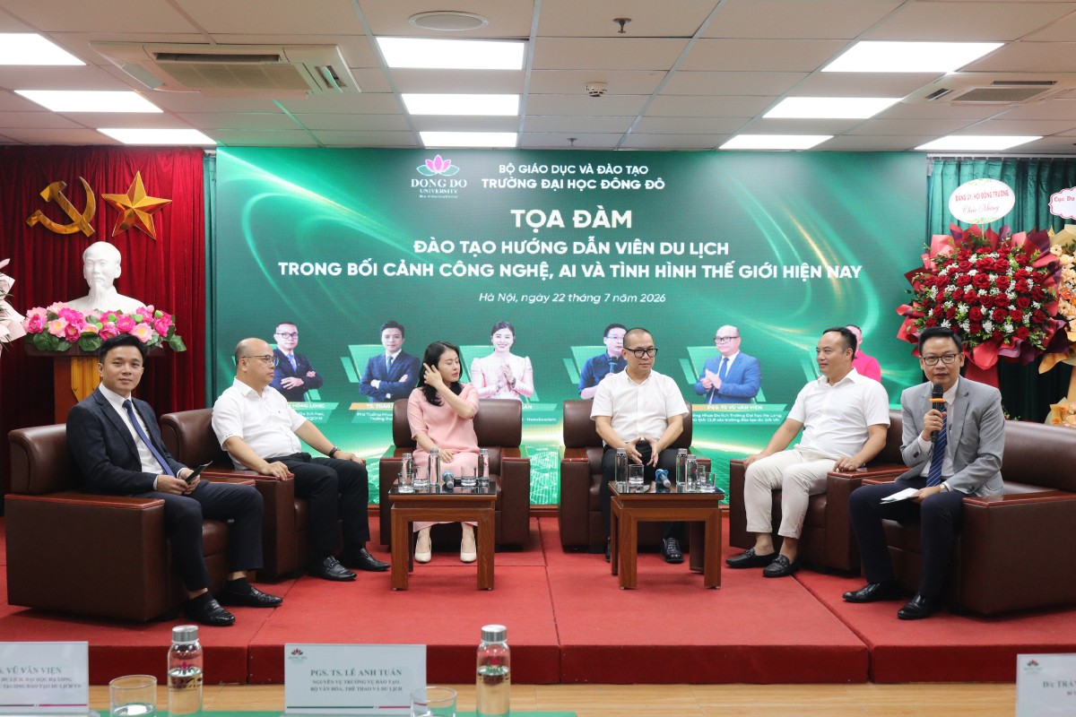 Đổi mới cách đào tạo để nâng cao chất lượng hướng dẫn viên du lịch Đổi mới cách đào tạo để nâng cao chất lượng hướng dẫn viên du lịch
