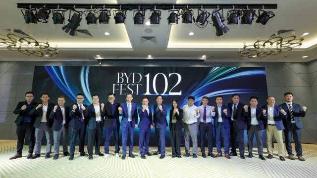 BYD Fest 102 Mùa 2: BYD bắt tay Grab, ưu đãi xe điện tới 125 triệu đồng