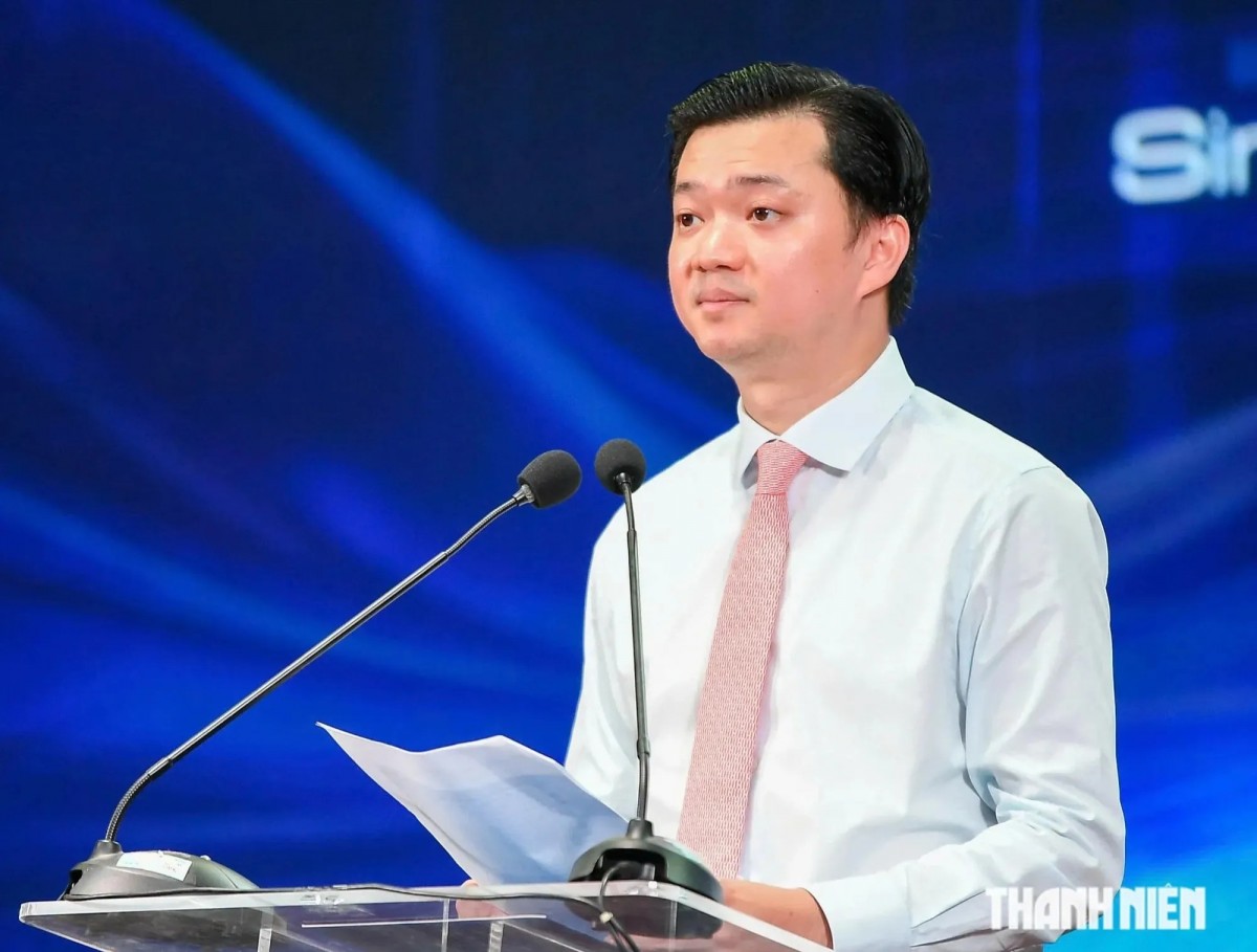 Anh Nguyễn Minh Triết phát biểu tại chương trình. 