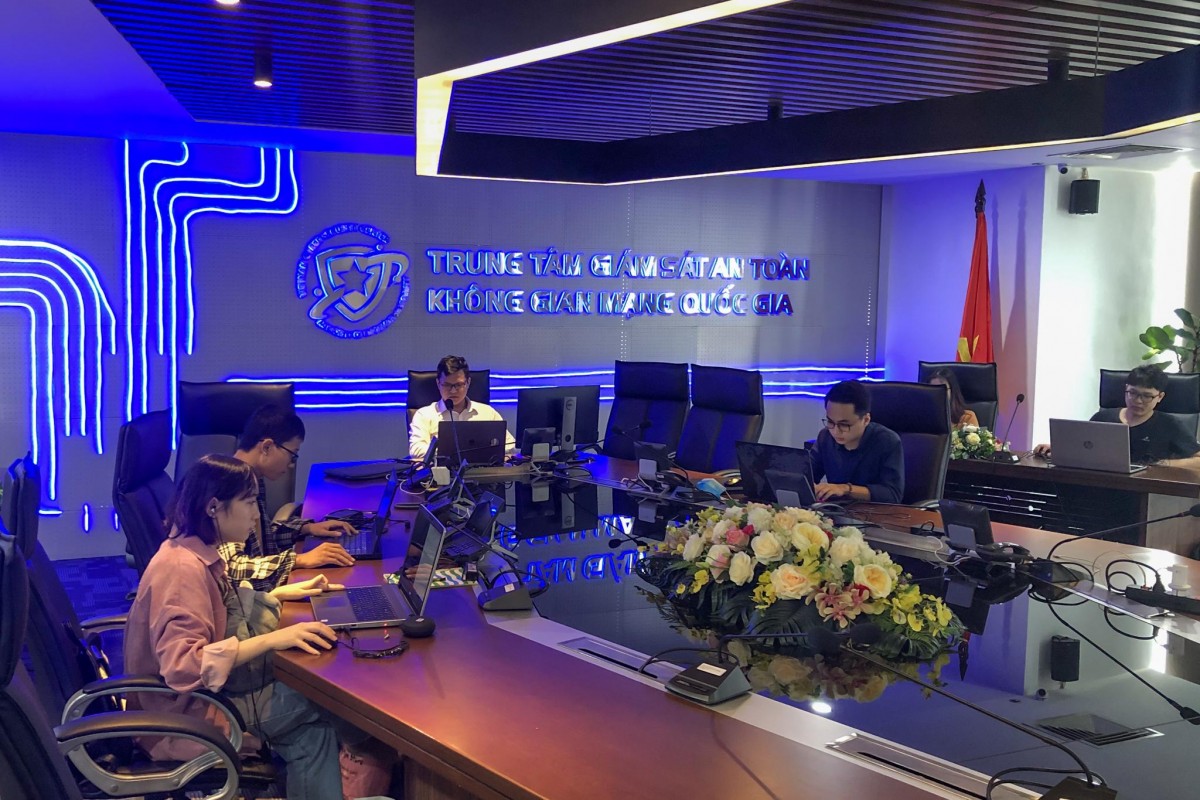 Lực lượng công an tham gia xử lý các hành vi vi phạm trên thị trường tài sản mã hóa, đặc biệt với các hành vi liên quan an ninh mạng, dữ liệu và tội phạm công nghệ cao. Lực lượng công an tham gia xử lý các hành vi vi phạm trên thị trường tài sản mã hóa, đặc biệt với các hành vi liên quan an ninh mạng, dữ liệu và tội phạm công nghệ cao.