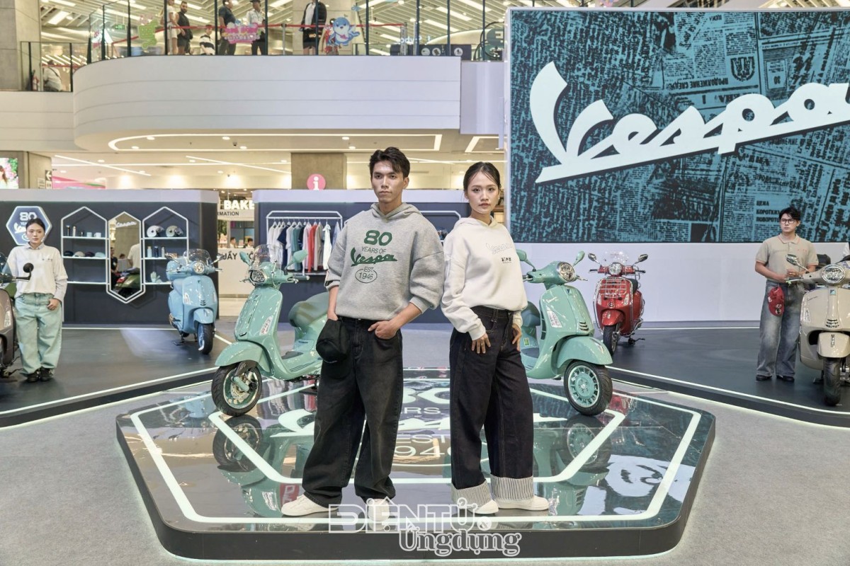 Hành trình kỷ niệm 80 năm Vespa đang có mặt tại Đà Nẵng