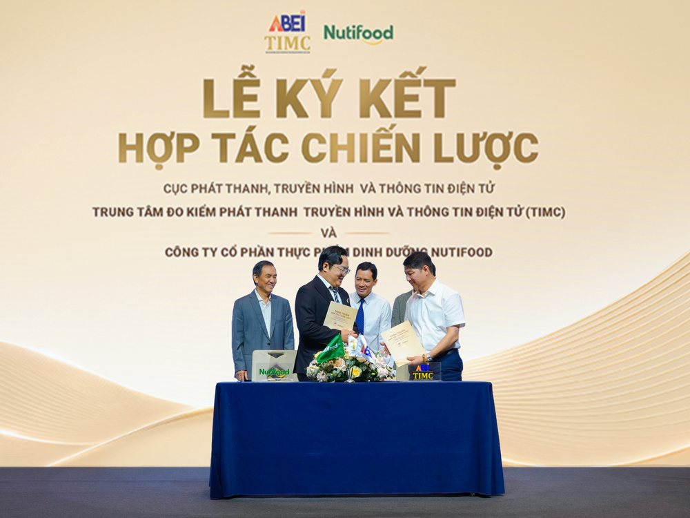 Nutifood hợp tác đào tạo nhân lực số cho lực lượng livestream và bán hàng trực tuyến