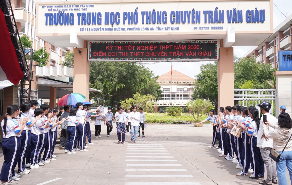 Duy trì kỳ thi tốt nghiệp THPT, tăng cường công nghệ chống gian lận Duy trì kỳ thi tốt nghiệp THPT, tăng cường công nghệ chống gian lận