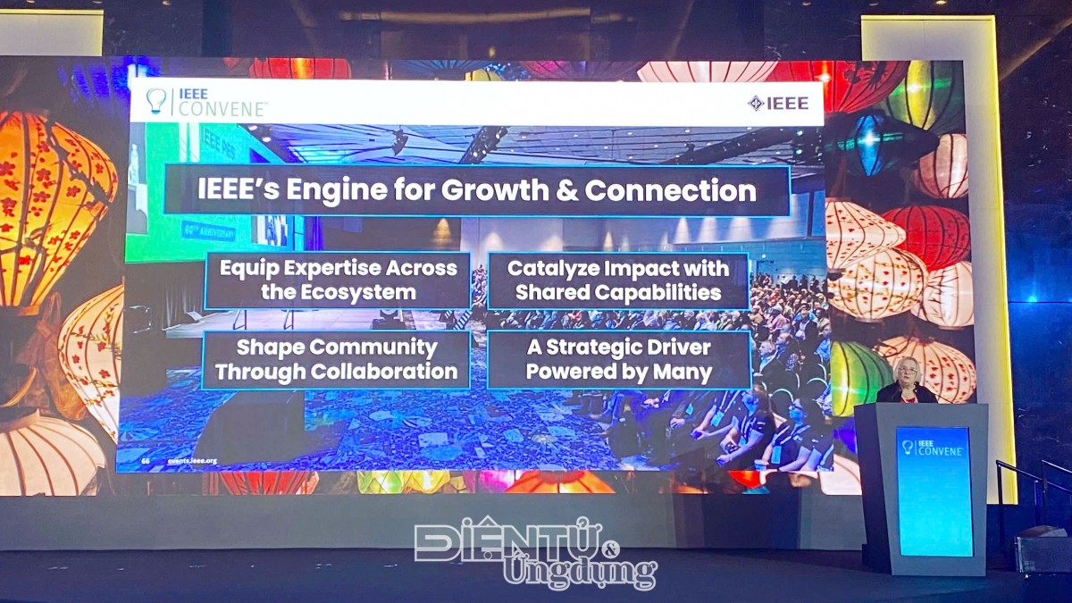 Chủ tịch kiêm Tổng Giám đốc IEEE Mary Ellen Randall phát biểu tại IEEE Convene 2026 Hà Nội
