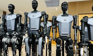 Mỹ cấm nhập khẩu robot hình người từ Trung Quốc để siết chuỗi cung ứng AI