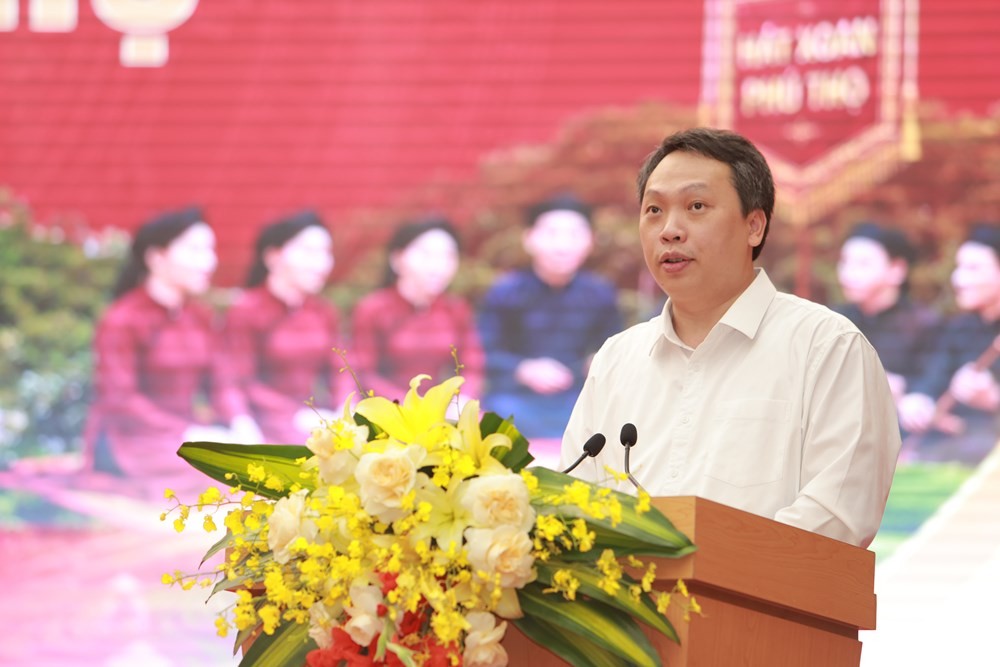 Uỷ viên dự khuyết BCH Trung ương Đảng, Thứ trưởng Bộ VHTTDL Nguyễn Huy Dũng phát biểu tại hội nghị.