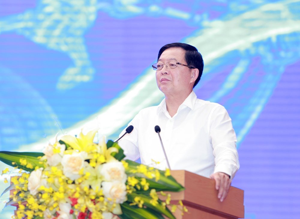 Ủy viên BCH Trung ương Đảng, Phó Thủ tướng Chính phủ Hồ Quốc Dũng phát biểu tại hội nghị. (Ảnh: baovanhoa.vn)