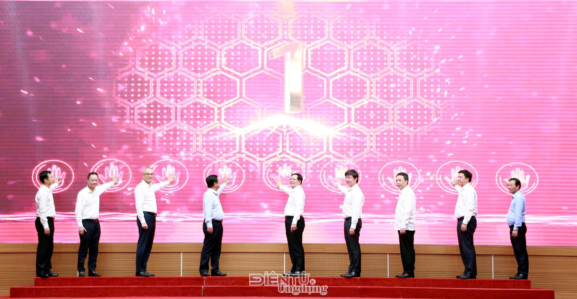 Phú Thọ đưa khoa học công nghệ thành động lực tăng trưởng hai con số Phú Thọ đưa khoa học công nghệ thành động lực tăng trưởng hai con số