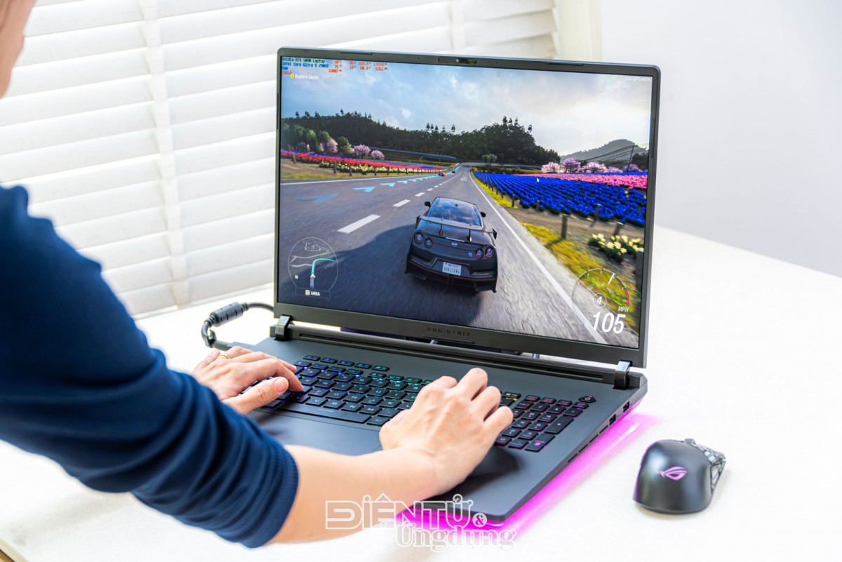Cùng ‘soi’ nhanh mẫu laptop đắt giá nhất nhà ROG