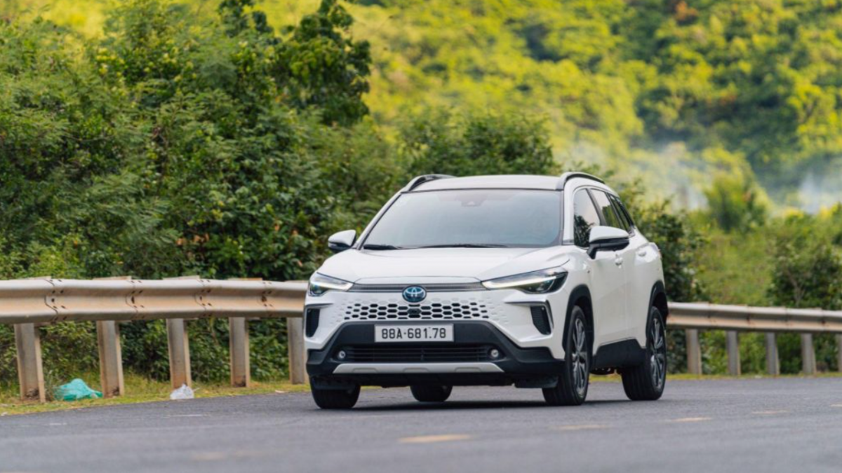 Toyota chiếm khoảng 65% thị phần xe hybrid tại Việt Nam. Ảnh: Toyota.