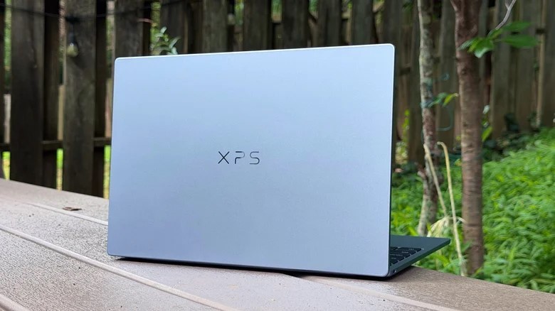 Đánh giá Dell XPS 13 2026: So kè MacBook Neo nhưng hụt hơi vì RAM 8GB