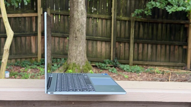 Đánh giá Dell XPS 13 2026: So kè MacBook Neo nhưng hụt hơi vì RAM 8GB