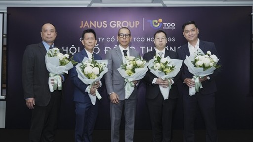 Cựu Chủ tịch Janus Group muốn bán sạch cổ phiếu sau 5 tháng