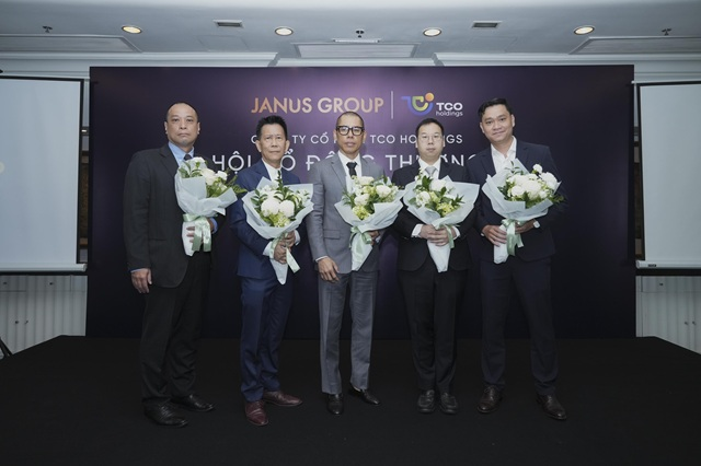 Cựu Chủ tịch Janus Group muốn bán sạch cổ phiếu sau 5 tháng