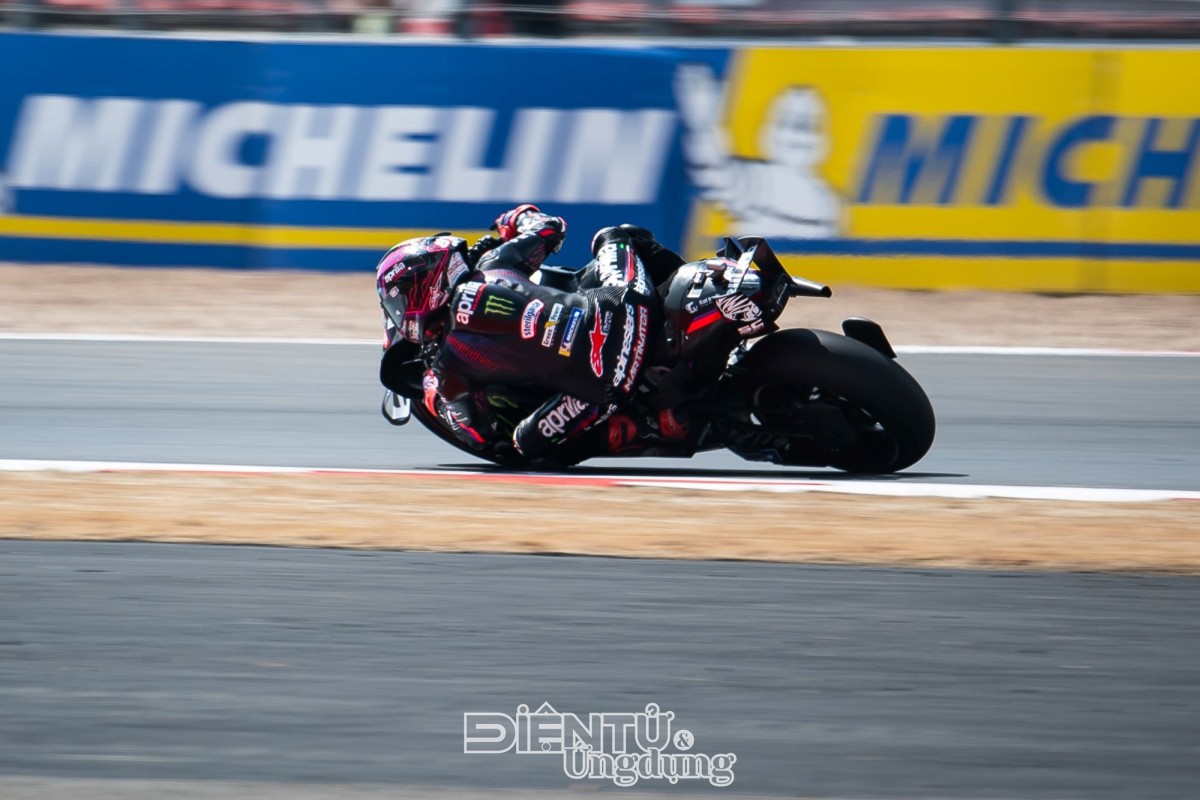 Aprilia độc chiếm mọi bảng xếp hạng của giải đua Grand Prix