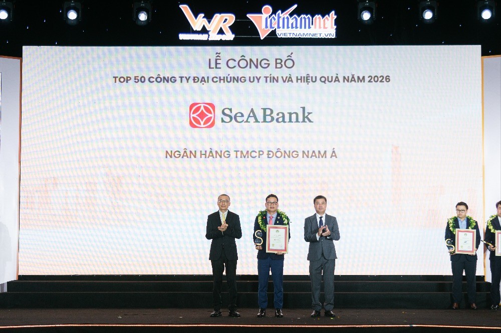 Ảnh 1. SeABank tiếp tục được ghi nhận về hiệu quả hoạt động, năng lực quản trị và tiềm năng tăng trưởng ổn định Ảnh 1. SeABank tiếp tục được ghi nhận về hiệu quả hoạt động, năng lực quản trị và tiềm năng tăng trưởng ổn định