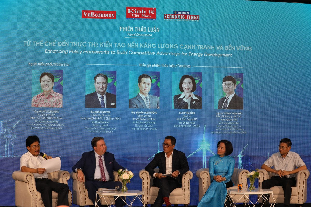 Hoàn thiện thể chế, thúc đẩy ngành năng lượng phát triển