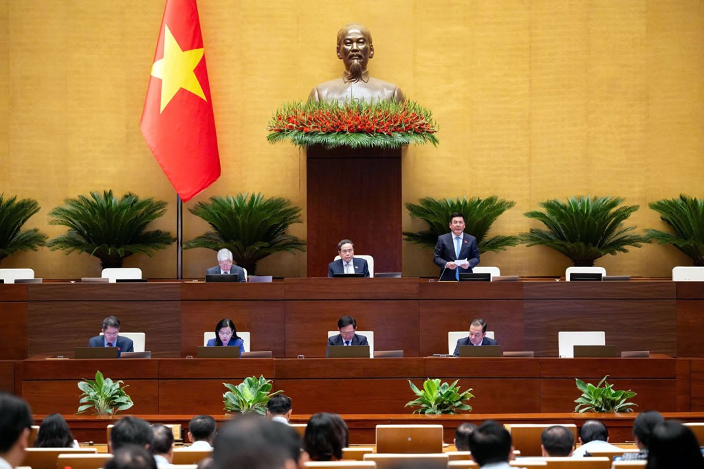 Phó Chủ tịch Quốc hội Nguyễn Hồng Diên điều hành nội dung Phiên họp