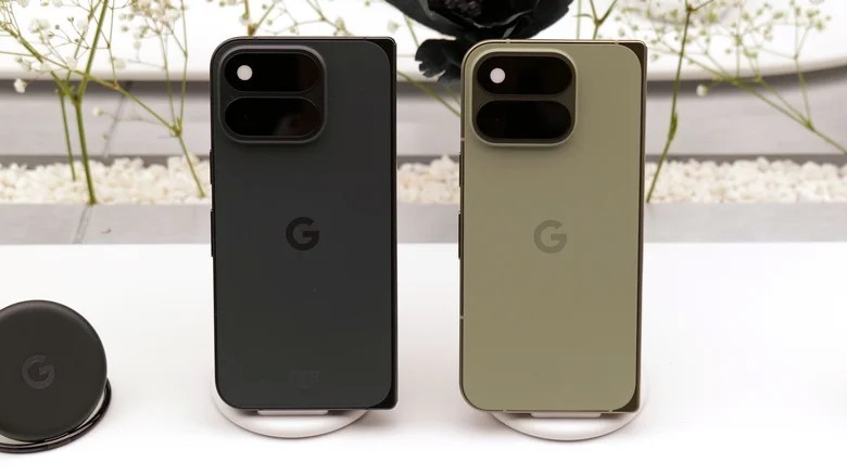 Trên tay Pixel 11 Pro Fold: Google giậm chân tại chỗ trước Samsung