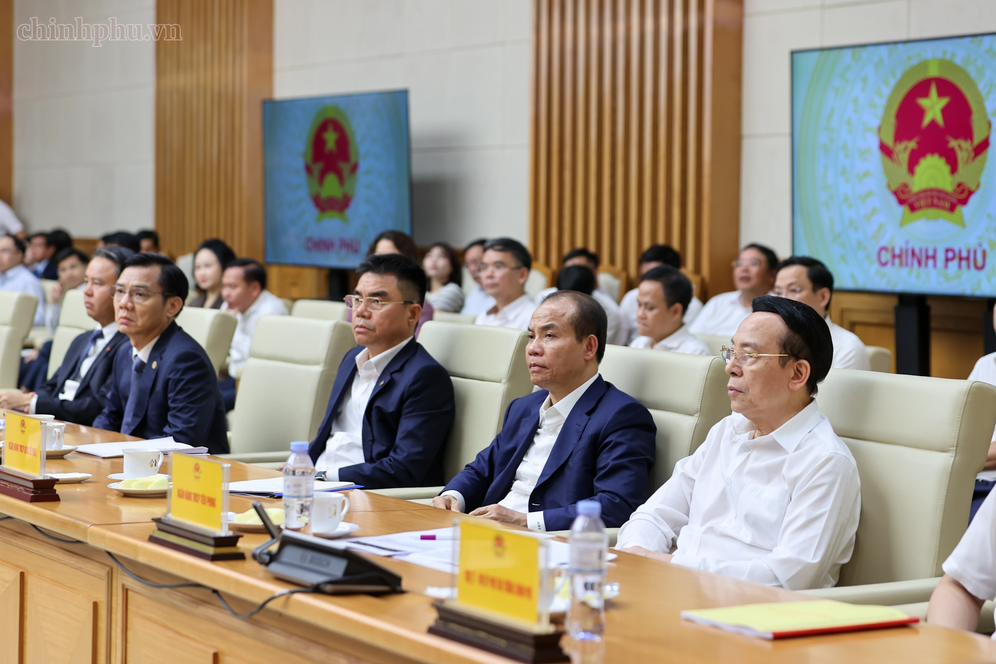 Thủ tướng Chính phủ làm việc với Ngân hàng Nhà nước và hệ thống các tổ chức tín dụng- Ảnh 10.