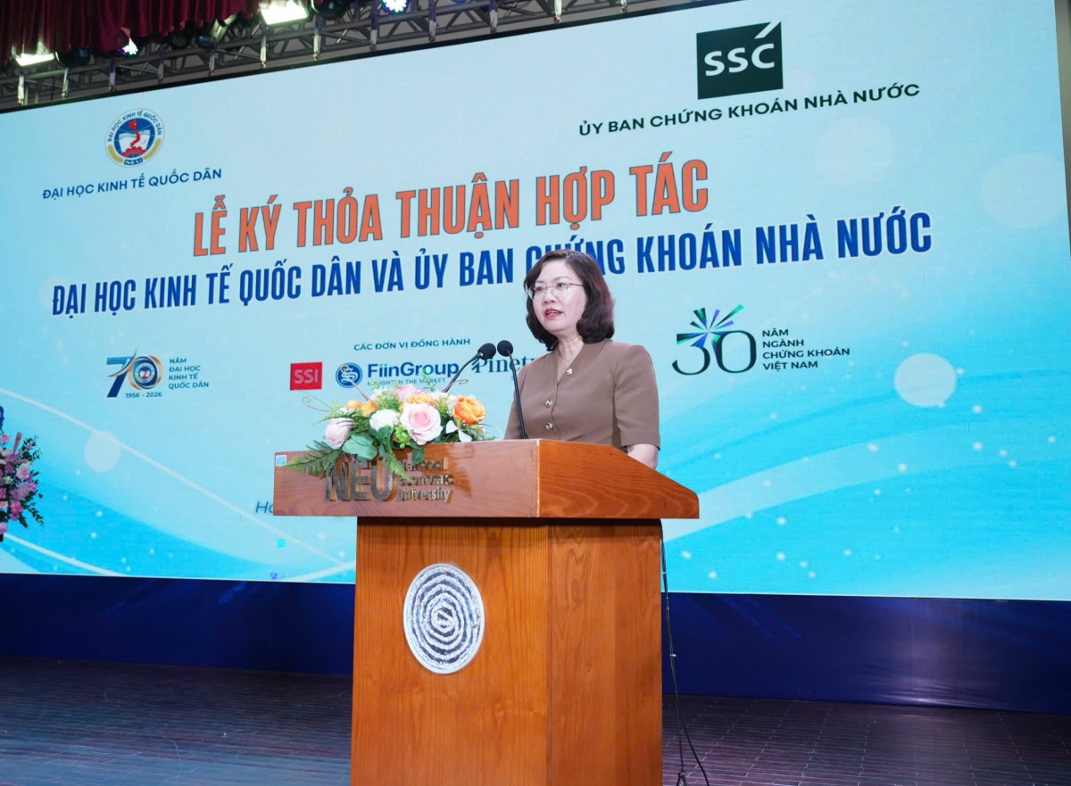 Chủ tịch UBCKNN Vũ Thị Chân Phương