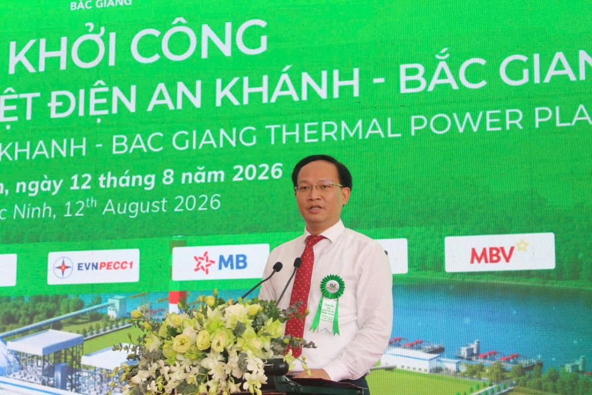 Phó chủ tịch UBND tỉnh Bắc Ninh Phạm Văn Thịnh phát biểu tại buổi lễ. Ảnh Xây Dựng