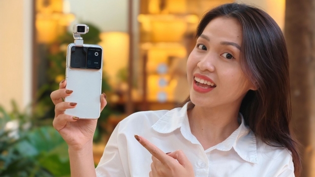 Cận cảnh HONOR Robot Phone, chiếc smartphone hot nhất tuần qua