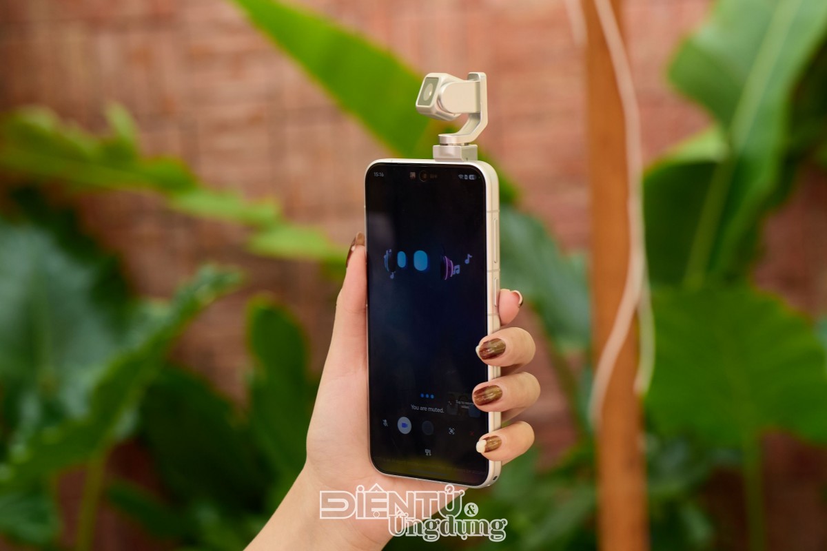 Cận cảnh HONOR Robot Phone, chiếc smartphone hot nhất tuần qua Cận cảnh HONOR Robot Phone, chiếc smartphone hot nhất tuần qua