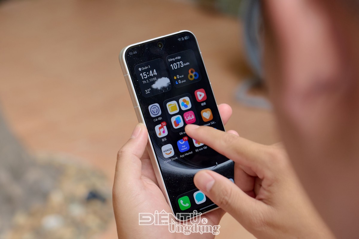 Cận cảnh HONOR Robot Phone, chiếc smartphone hot nhất tuần qua Cận cảnh HONOR Robot Phone, chiếc smartphone hot nhất tuần qua