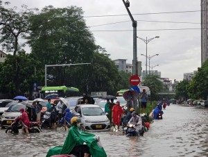 Miền Bắc bước vào đợt mưa lớn, có nơi trên 450 mm