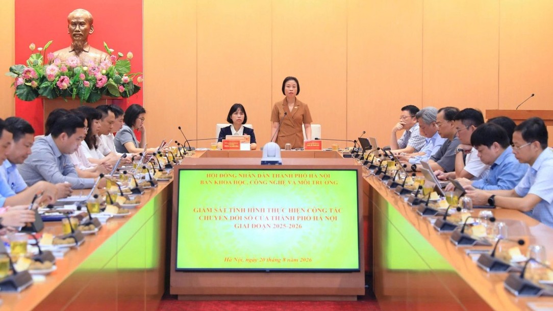 Hà Nội tháo gỡ vướng mắc, đẩy nhanh giải ngân chuyển đổi số