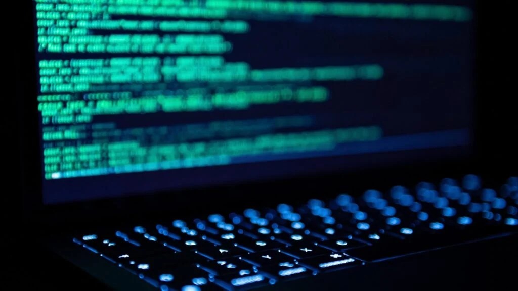 FBI cảnh báo tin tặc dùng AI tấn công PLC Siemens